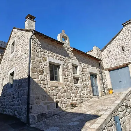 La Maisonnette De Colette * Chastel-Nouvel